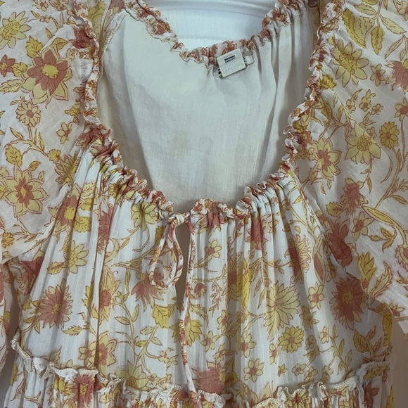 Like new Billabong maxi dress. - Picture 3 of 5